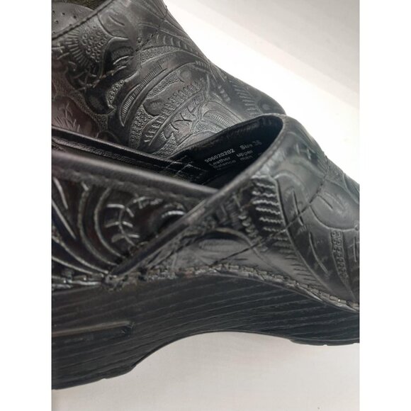 Dansko Womens Black Engraved Leather Clogs Size 36 - Picture 8 of 8